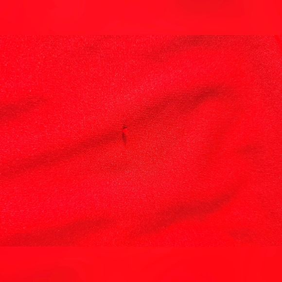 π₯4 for $30π₯ Under Armour red heatgear base layer compression shirt size SM - Picture 6 of 9